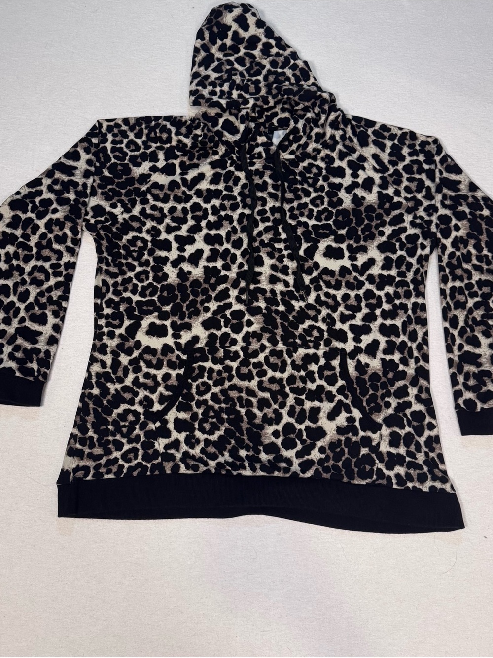Leopard Print Hooded Pullover Sweatshirt - Black & Cream